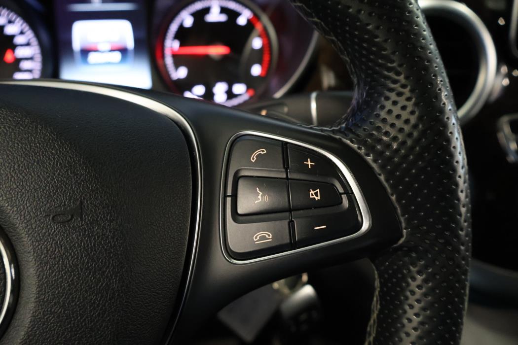 MERCEDES-BENZ V 2017