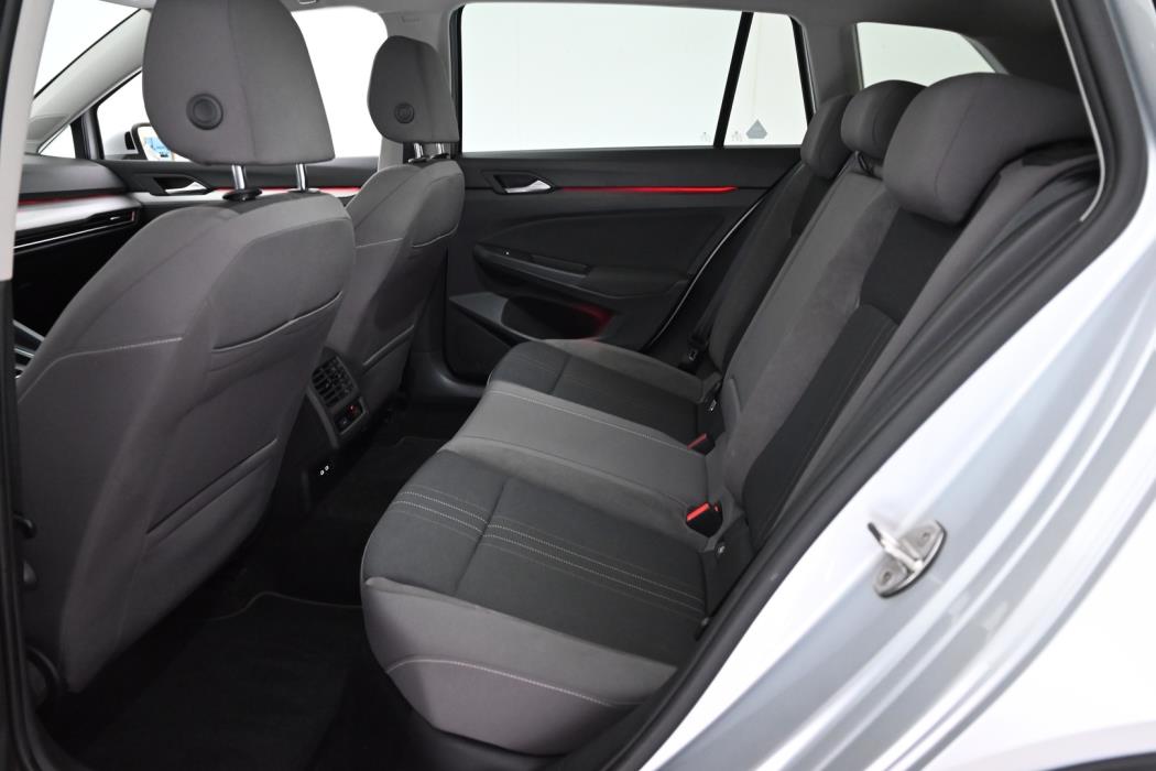 VOLKSWAGEN Golf 2021