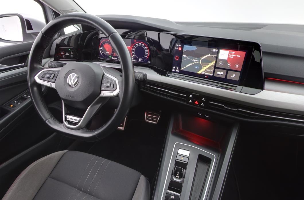 VOLKSWAGEN Golf 2021