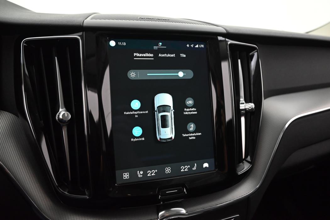 VOLVO XC60 2023