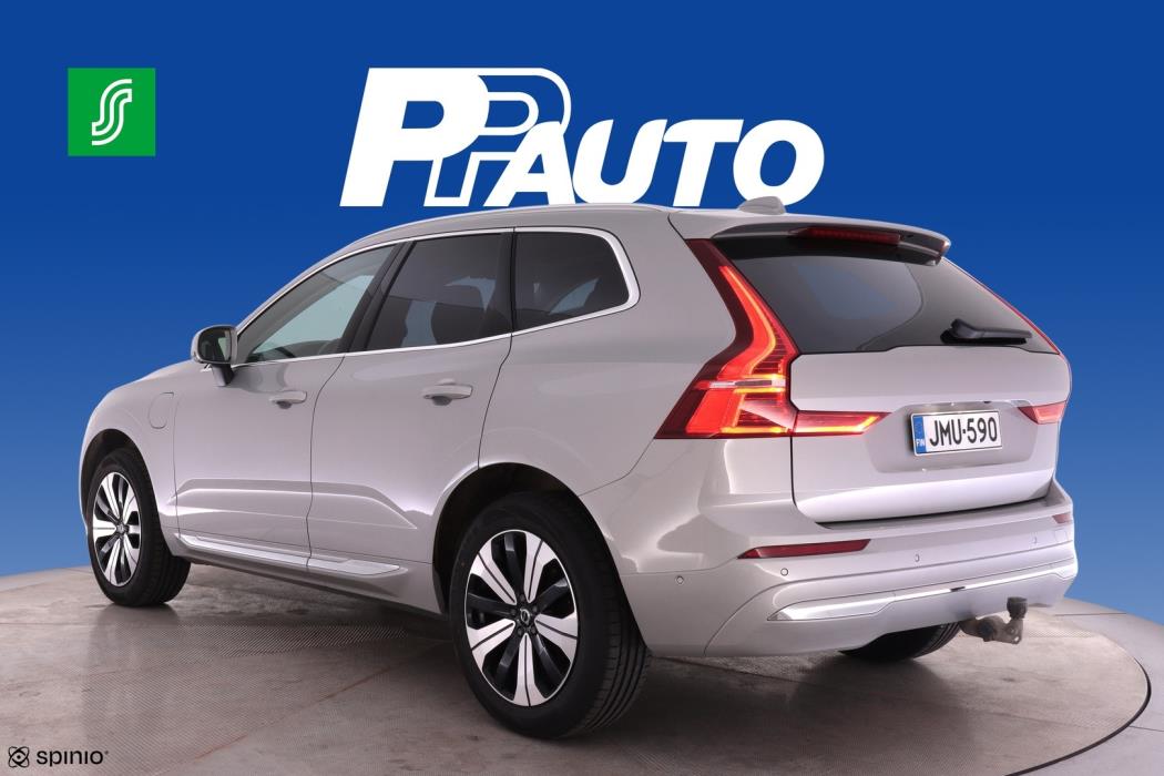 VOLVO XC60 2023
