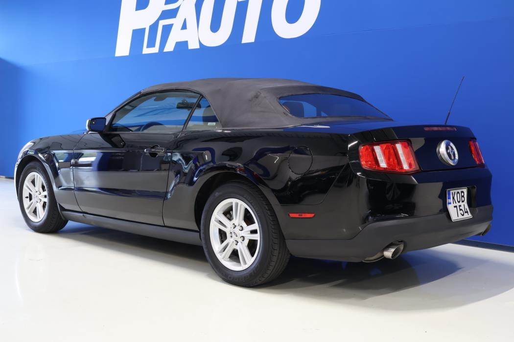 FORD Mustang 2012