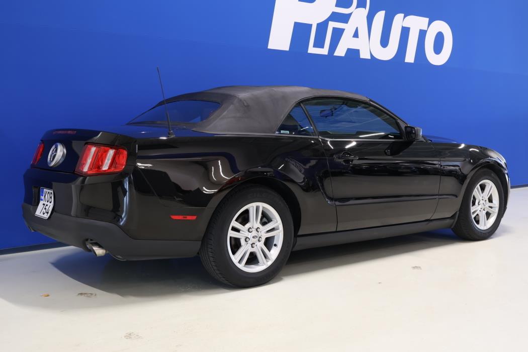 FORD Mustang 2012
