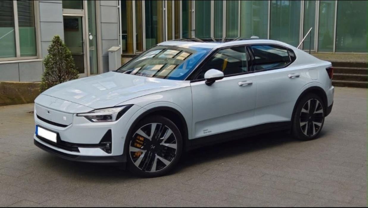 POLESTAR 2 2024