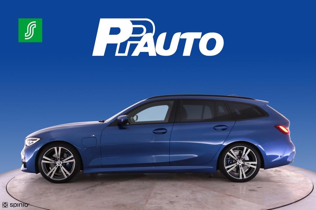 BMW 330 2021