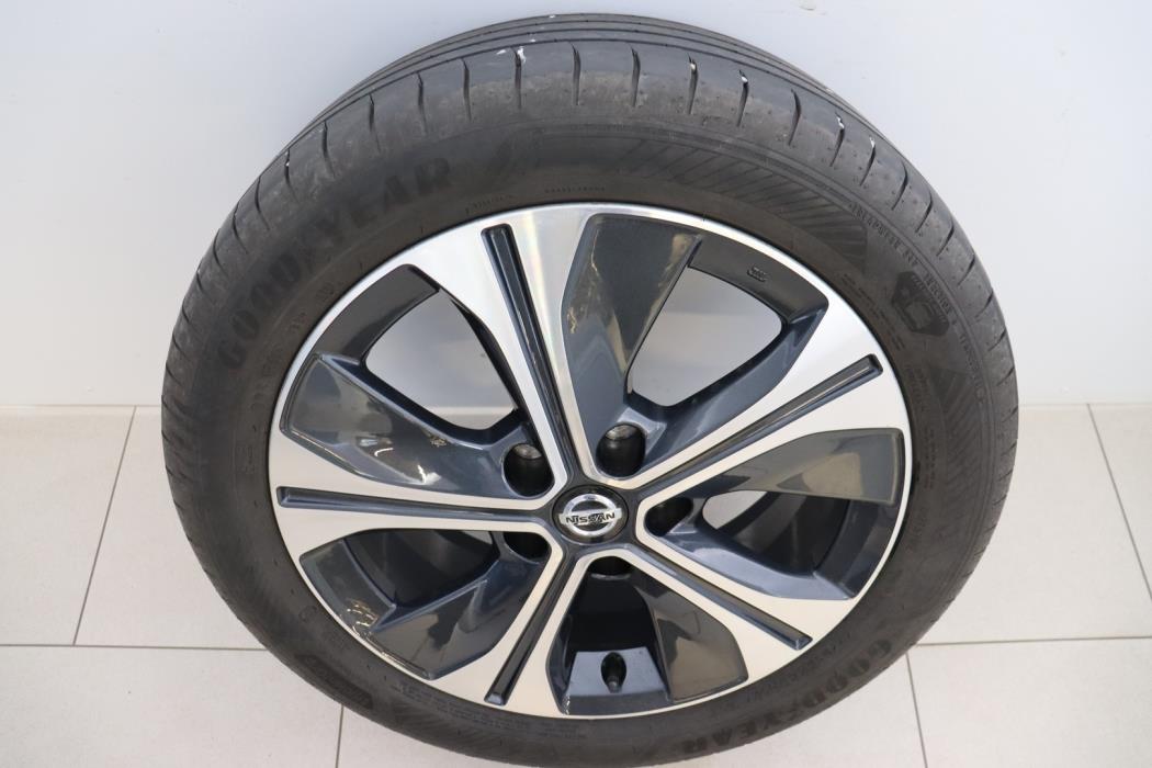 NISSAN Leaf 2022