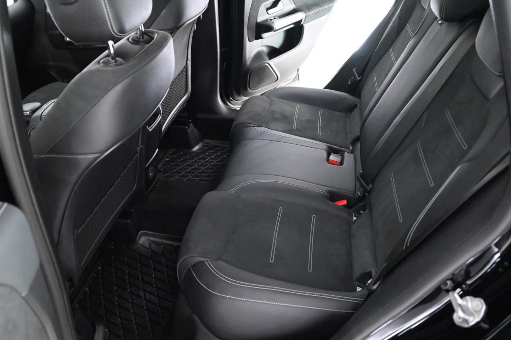 MERCEDES-BENZ B 2020