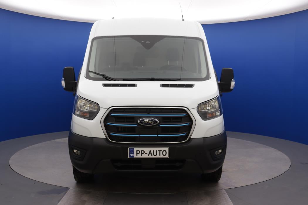 FORD TRANSIT 2022