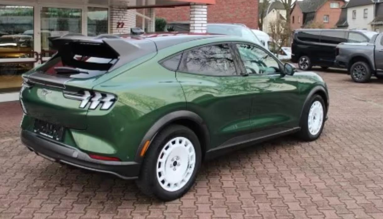 FORD Mustang Mach-E 2024