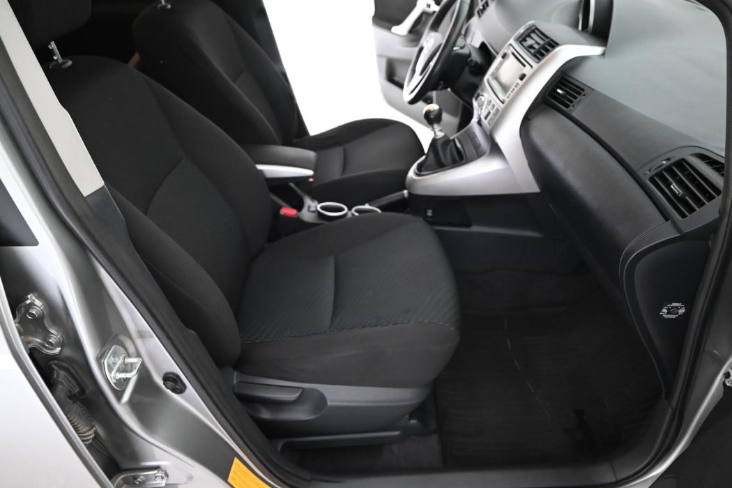 TOYOTA Verso 2012