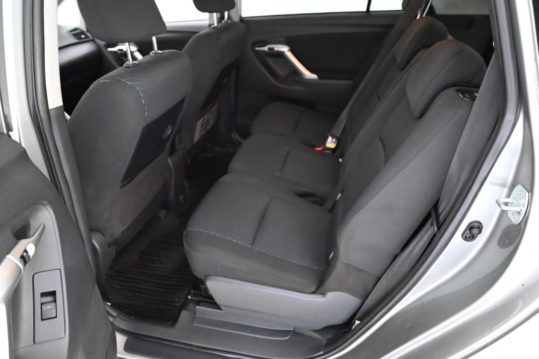 TOYOTA Verso 2012