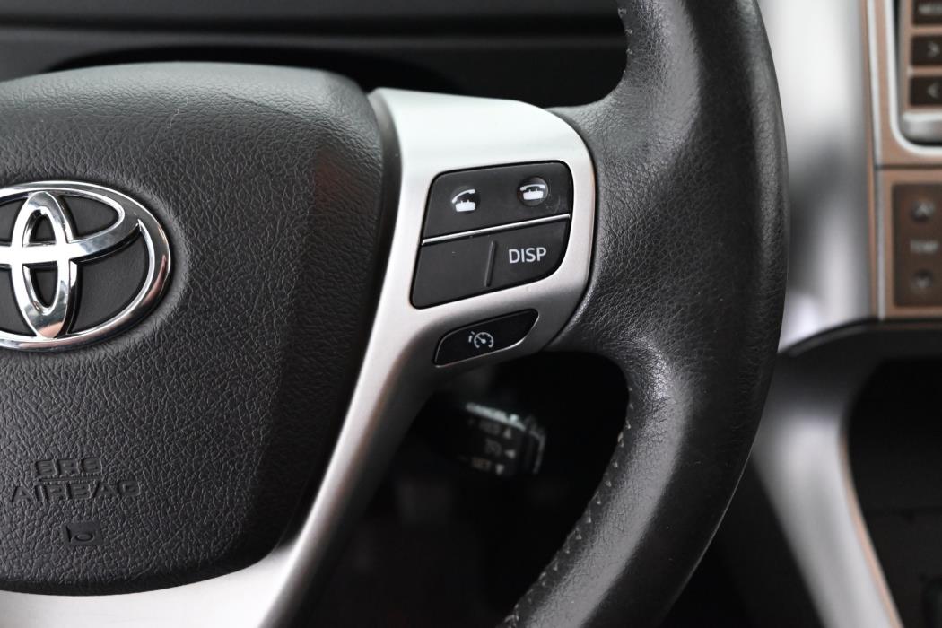 TOYOTA Verso 2012
