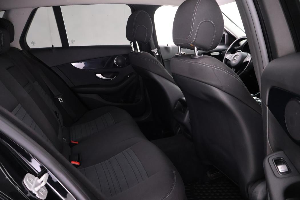MERCEDES-BENZ C 2016