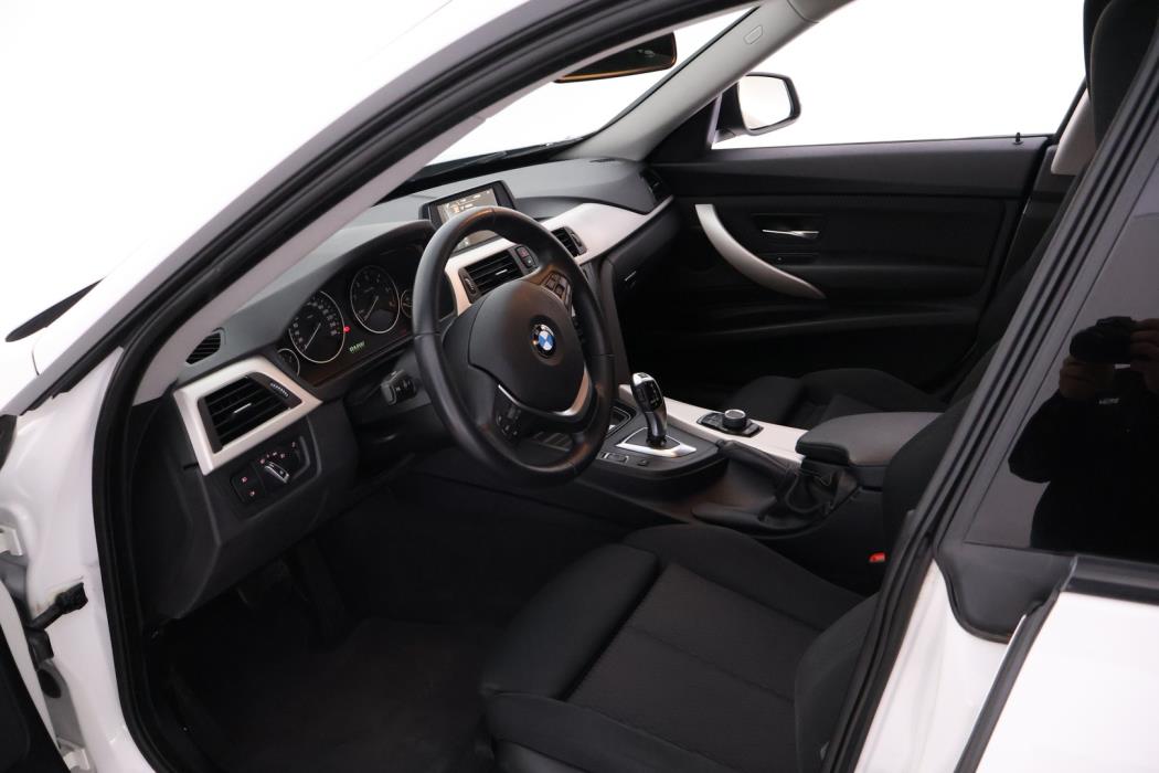 BMW 320 Gran Turismo 2016