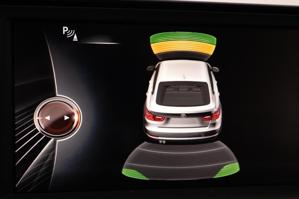 BMW 320 Gran Turismo 2016