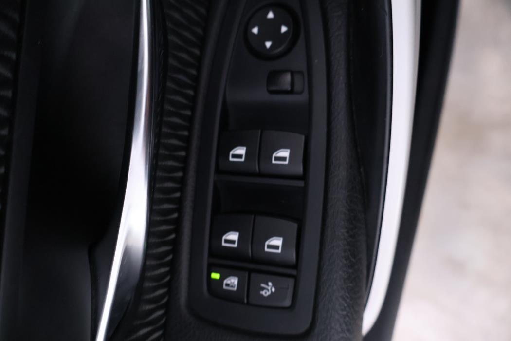 BMW 320 Gran Turismo 2016