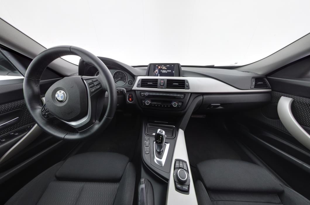 BMW 320 Gran Turismo 2016