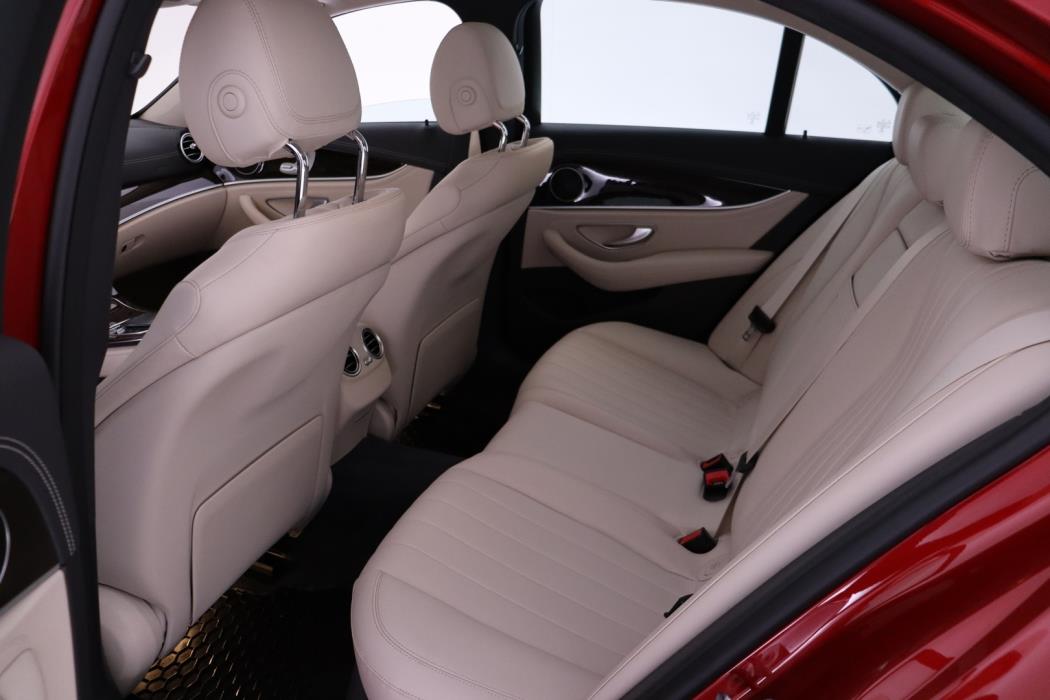 MERCEDES-BENZ E 2021
