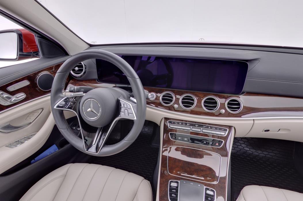 MERCEDES-BENZ E 2021