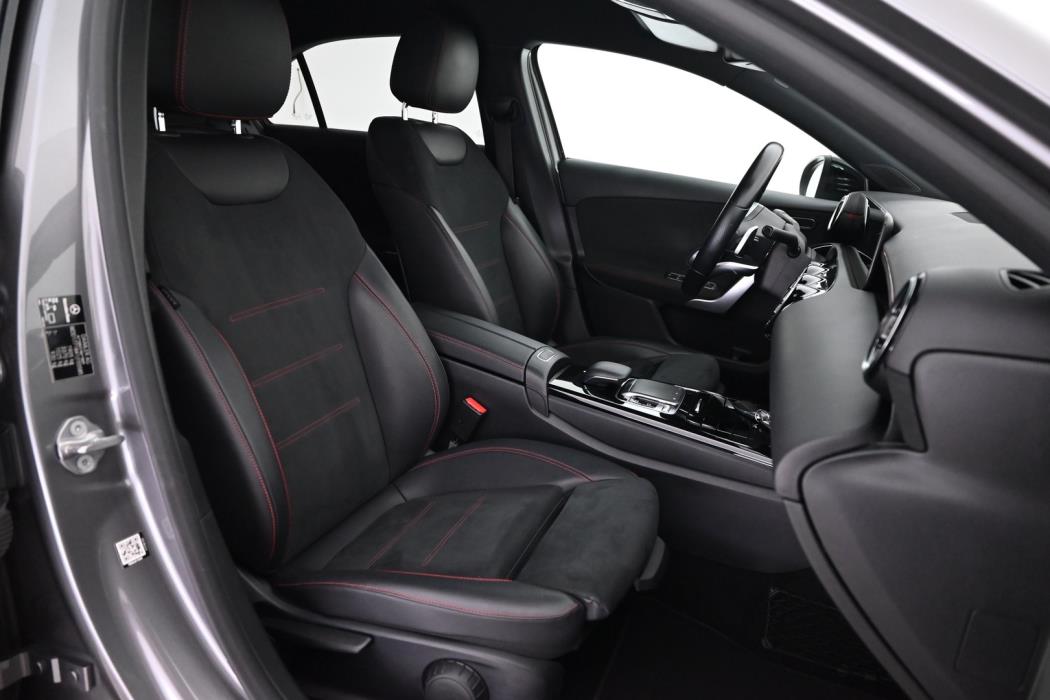 MERCEDES-BENZ A 2020