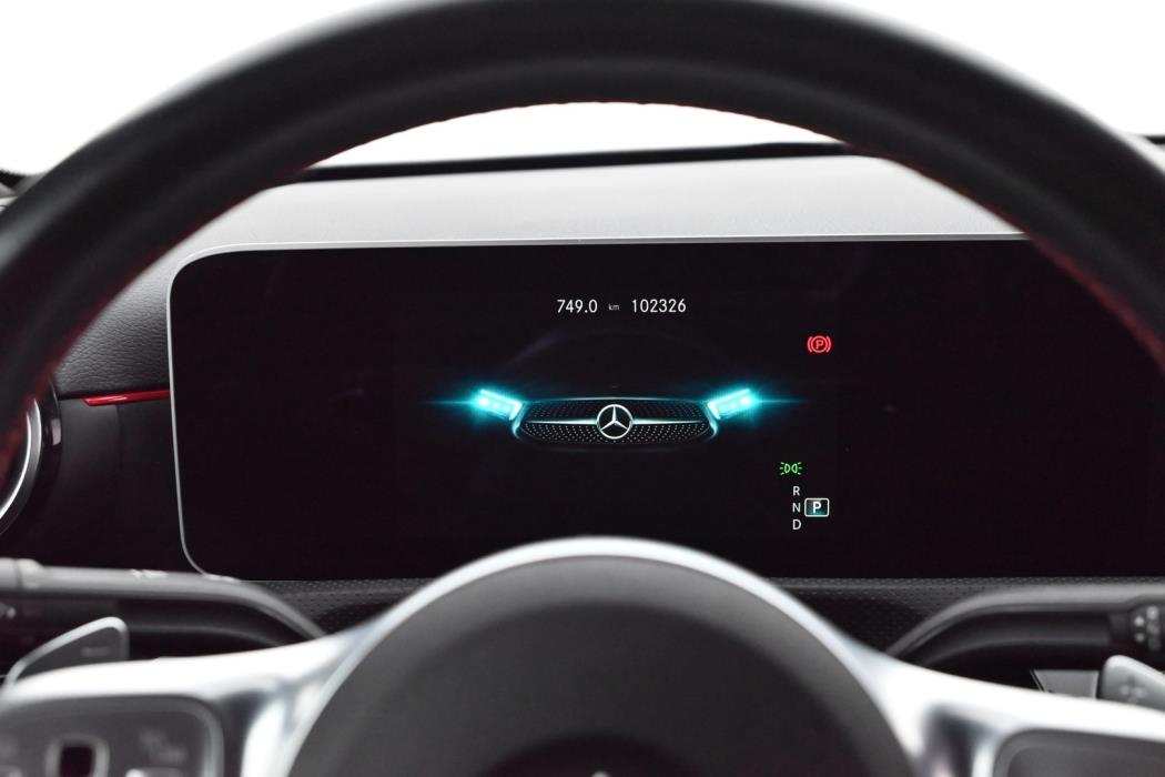 MERCEDES-BENZ A 2020
