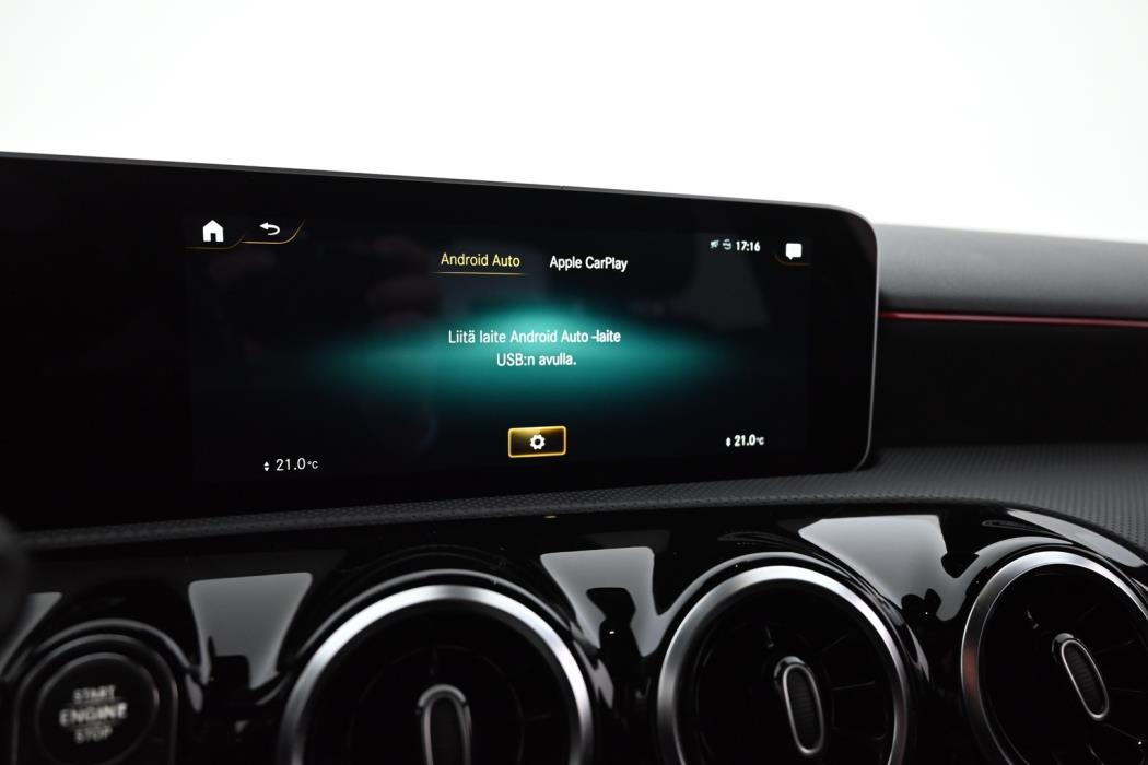 MERCEDES-BENZ A 2020