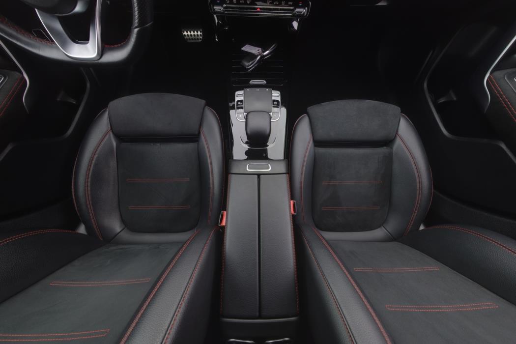 MERCEDES-BENZ A 2020