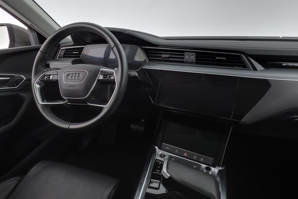 AUDI Q8 e-tron 2024