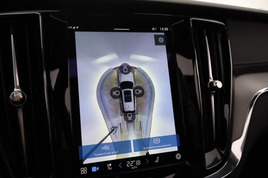 VOLVO V60 Cross Country 2024