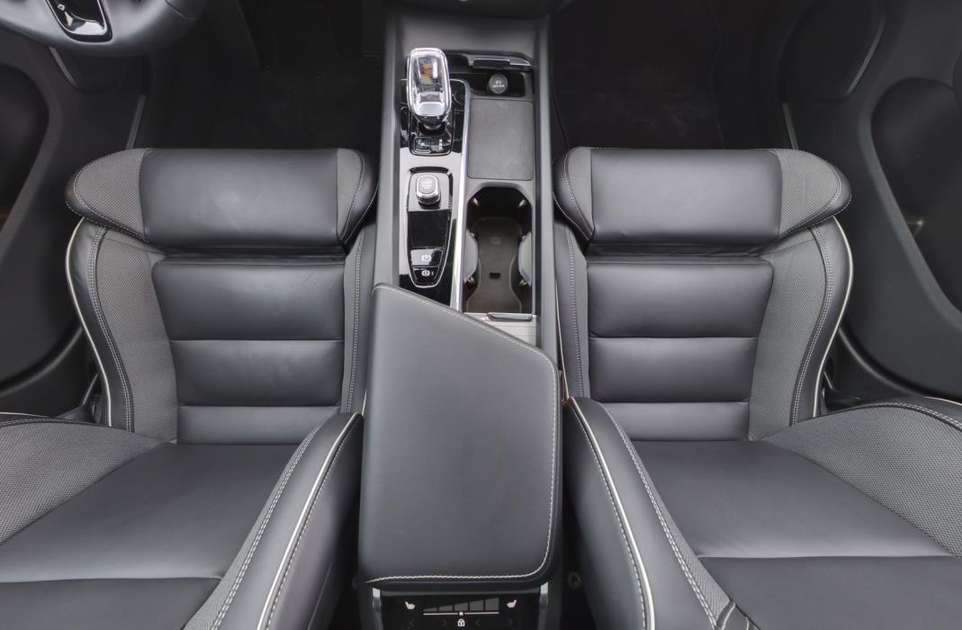 VOLVO V60 Cross Country 2024