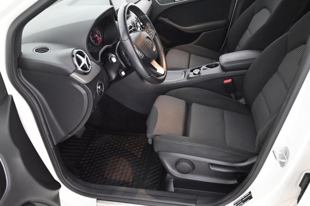 MERCEDES-BENZ B 2018