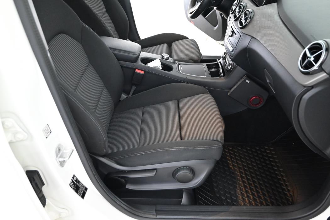 MERCEDES-BENZ B 2018