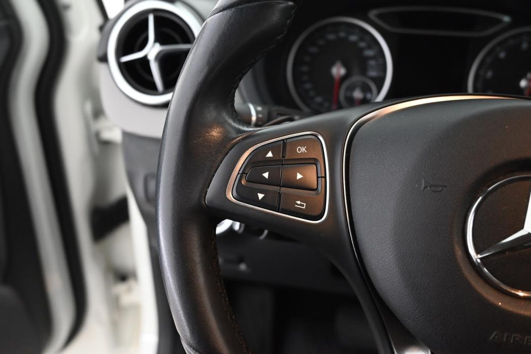 MERCEDES-BENZ B 2018