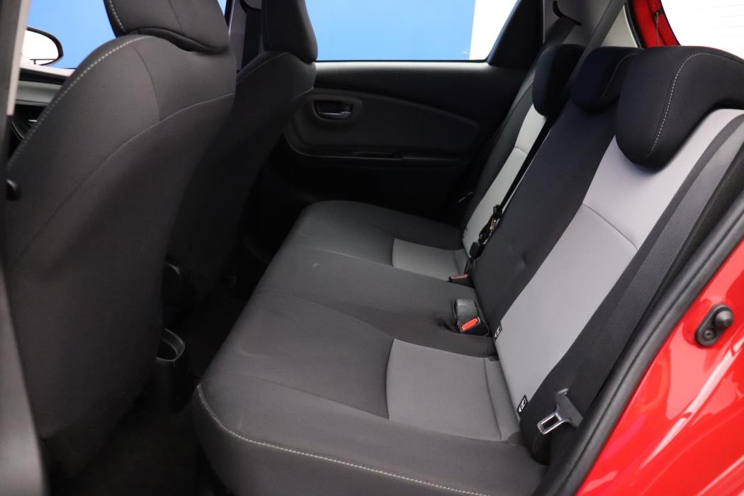 TOYOTA Yaris 2019
