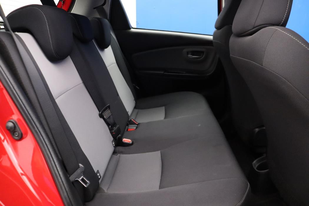 TOYOTA Yaris 2019