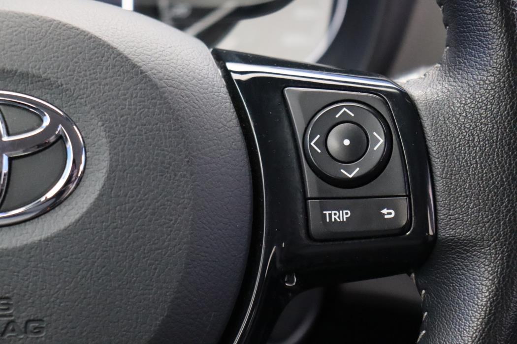 TOYOTA Yaris 2019