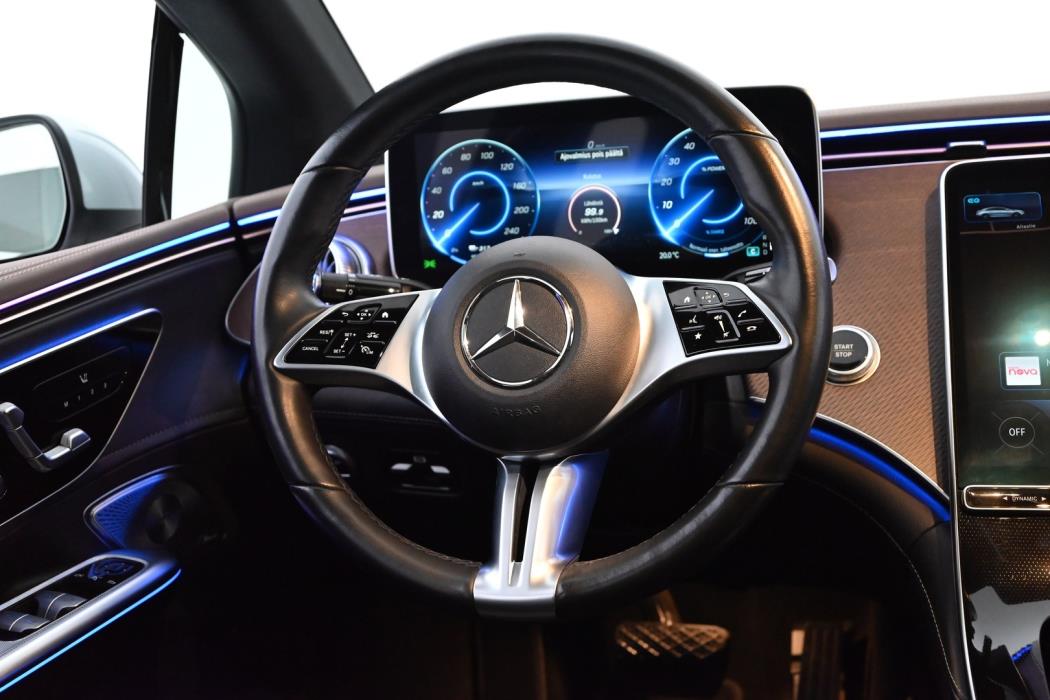 MERCEDES-BENZ EQE 2022