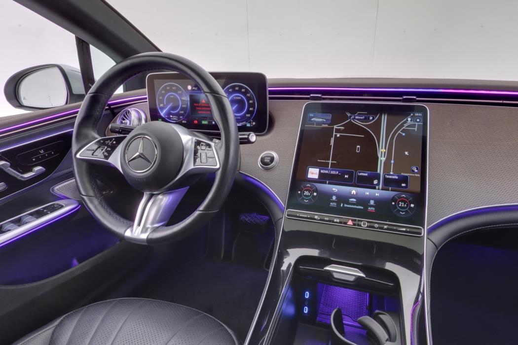 MERCEDES-BENZ EQE 2022