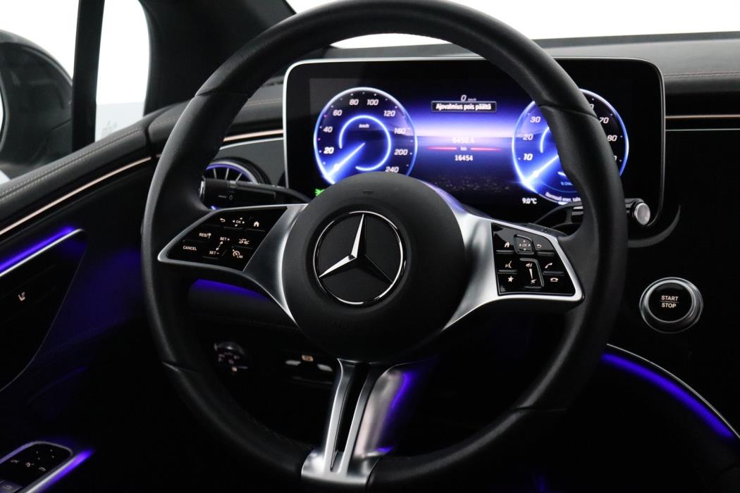 MERCEDES-BENZ EQE 2024