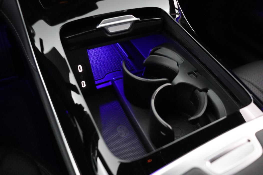 MERCEDES-BENZ EQE 2024