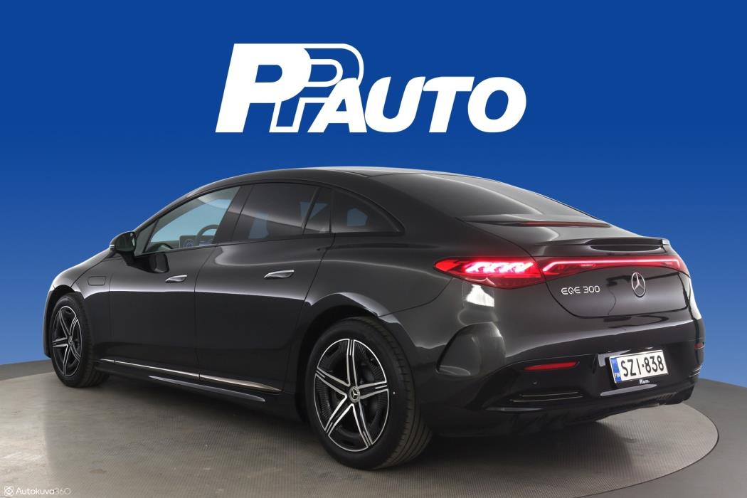 MERCEDES-BENZ EQE 2024