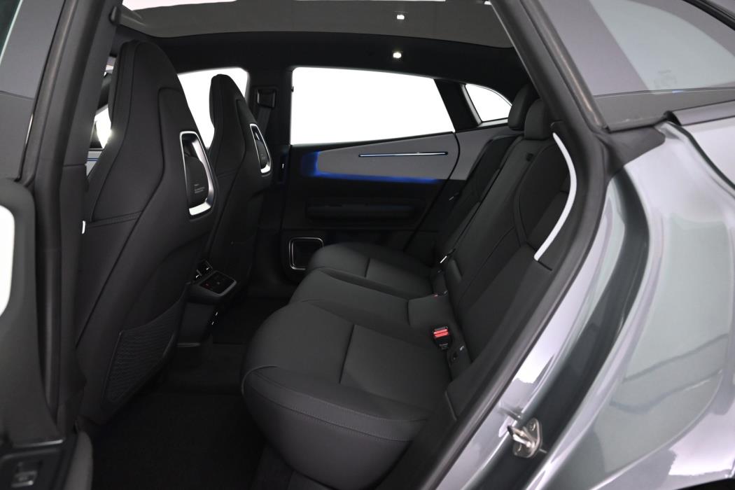POLESTAR 4 2026