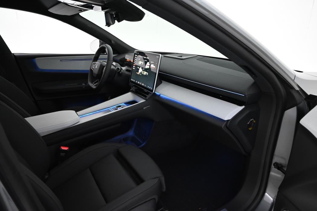 POLESTAR 4 2026
