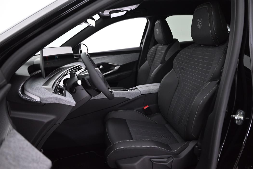 PEUGEOT E-3008 2026
