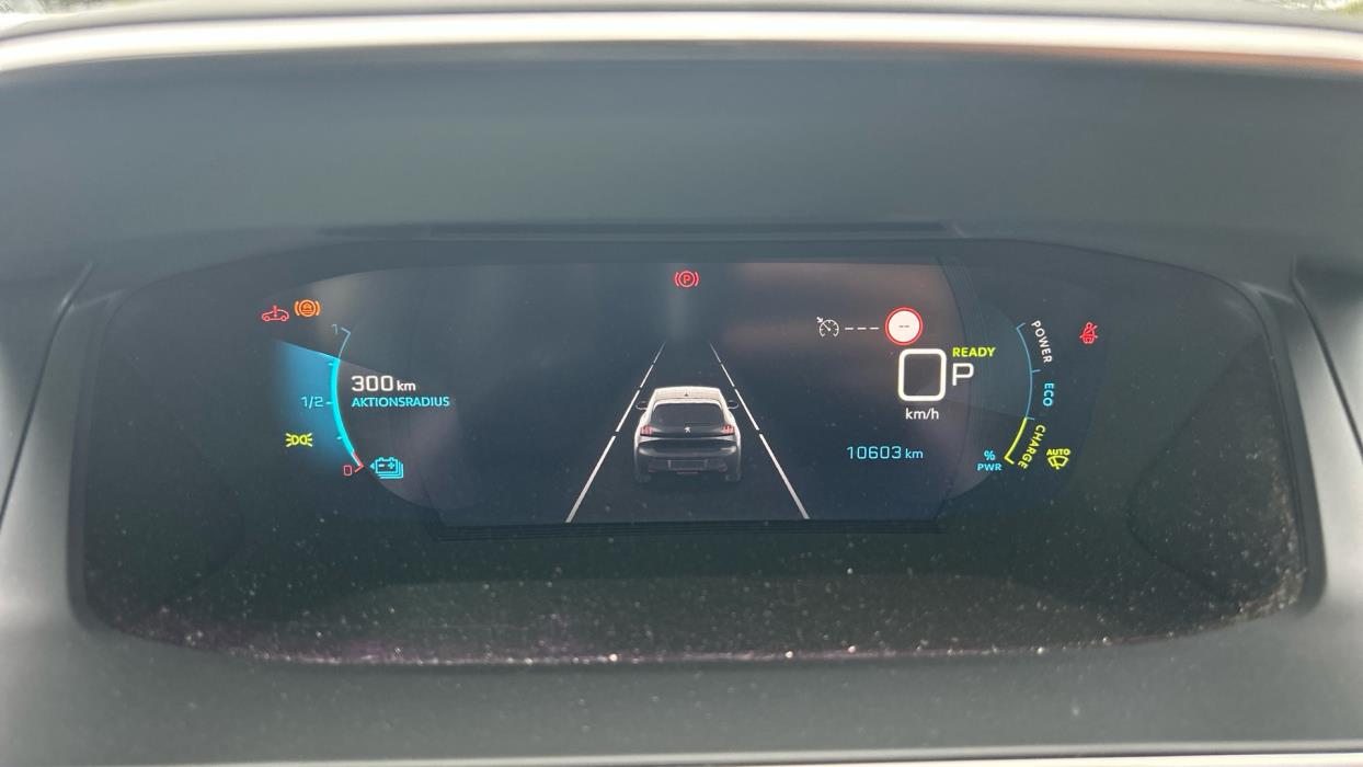 PEUGEOT e-208 2023