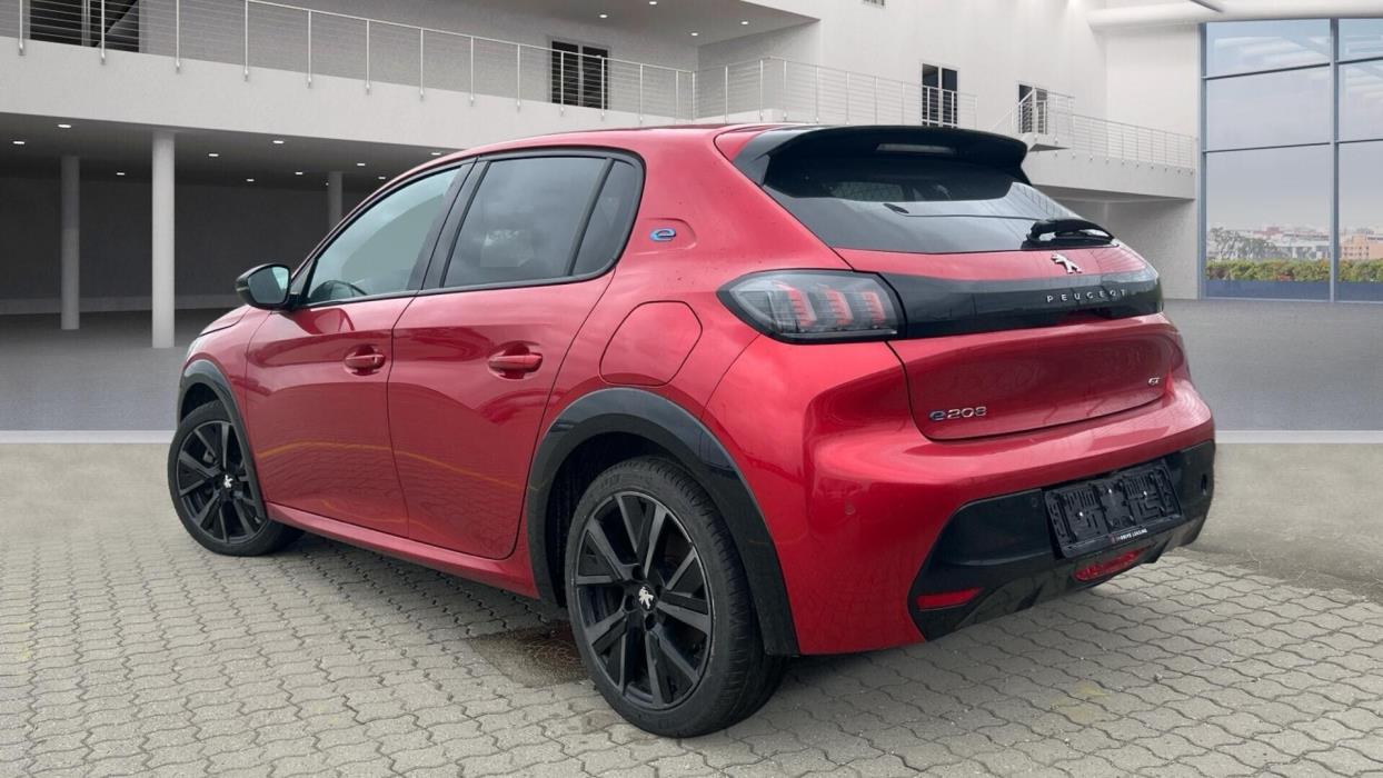 PEUGEOT e-208 2023