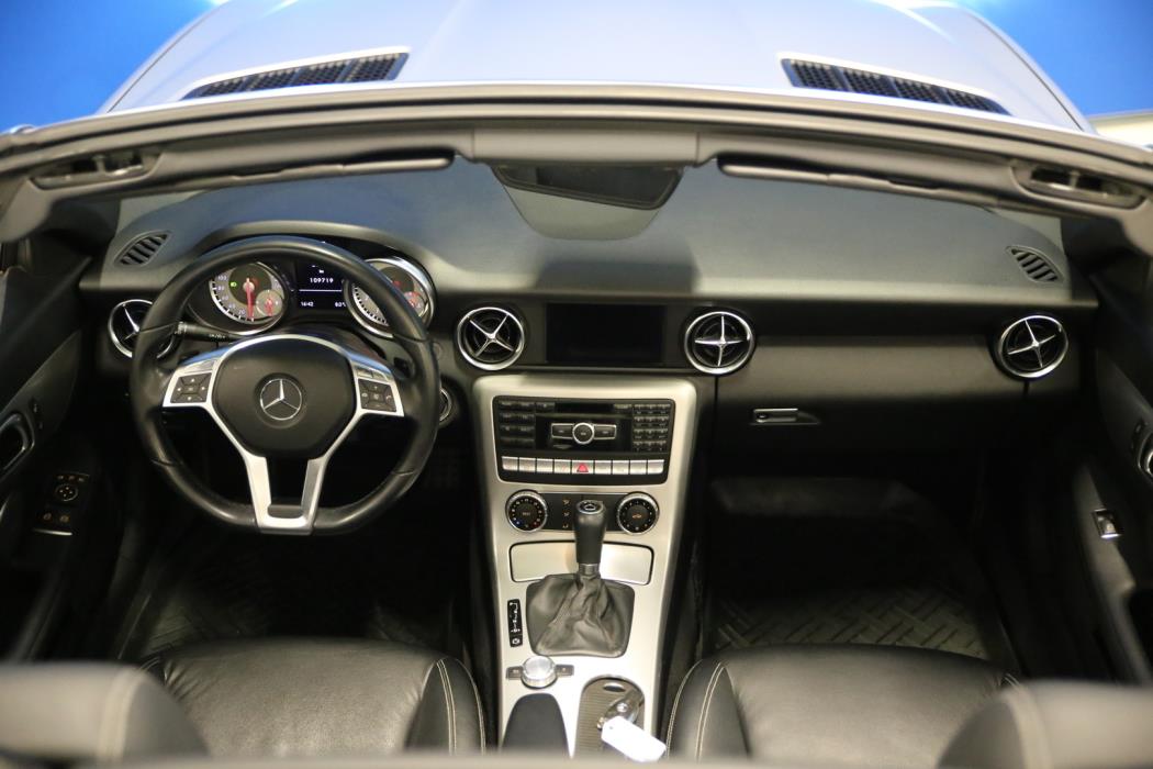 MERCEDES-BENZ SLK 2011
