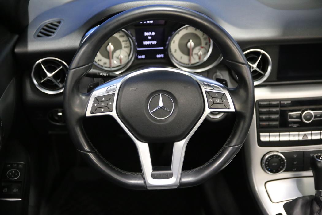 MERCEDES-BENZ SLK 2011