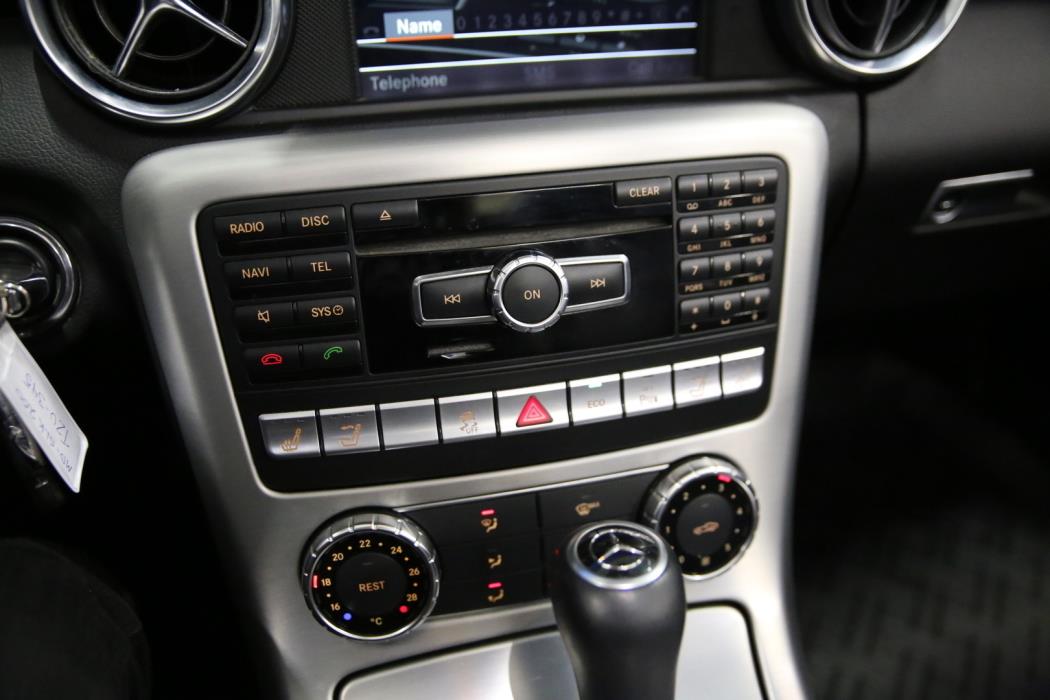 MERCEDES-BENZ SLK 2011