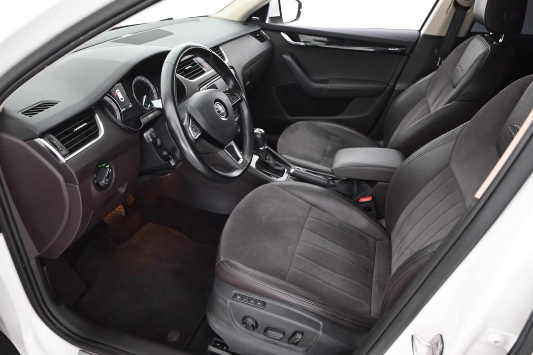 SKODA Octavia 2016